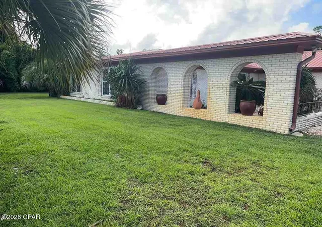 Photo 2 of Sale Pending at 6715 Fox Lake Dr, Panama City, FL 32404 | MLS# 793554 | Listing updated on 2026-09-16