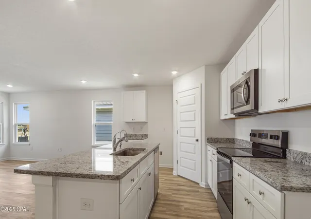 Photo 3 of Single family home for sale at 4010 Linwood Dr, Chipley, FL 32428 | MLS# 793593 | Listing updated on 2026-08-19