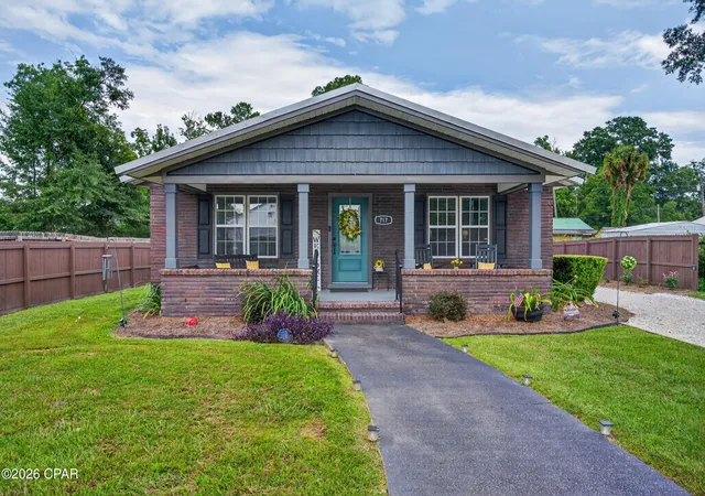 Photo 1 of Sale Pending at 717 Sinclair St, Chipley, FL 32428 | MLS# 793654 | Listing updated on 2026-09-01