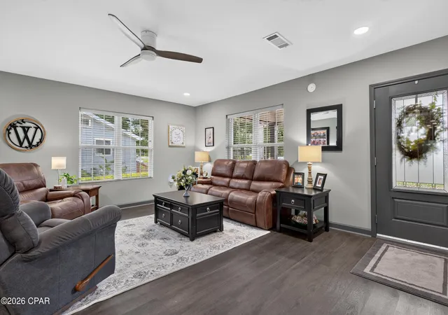 Photo 2 of Sale Pending at 717 Sinclair St, Chipley, FL 32428 | MLS# 793654 | Listing updated on 2026-09-01