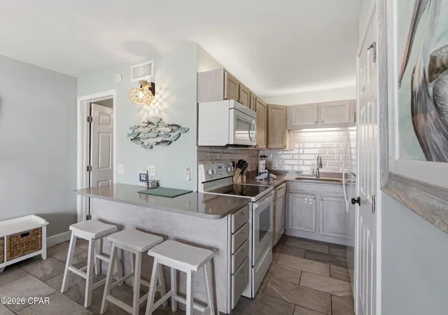 Photo 4 of Condo for sale at 8743 Thomas Dr #423, Panama City, FL 32408 | MLS# 793682 | Listing updated on 2026-08-06