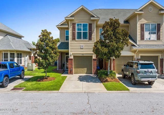 Photo 3 of Sale Pending at 901 Baldwin Rowe Cir, Panama City, FL 32405 | MLS# 793698 | Listing updated on 2026-08-13