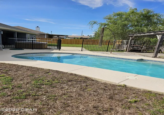 Photo 3 of Single family home for sale at 907 Amber Way, Panama City, FL 32404 | MLS# 793717 | Listing updated on 2026-08-10