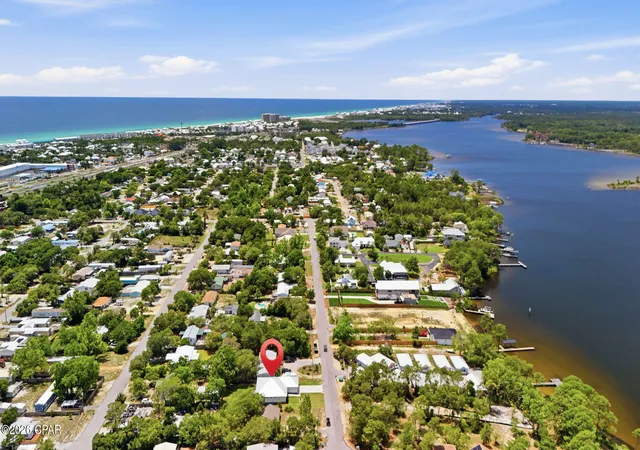 Photo 2 of Single family home for sale at 21915 Lakeview Dr, Panama City Beach, FL 32413 | MLS# 793743 | Listing updated on 2026-09-08