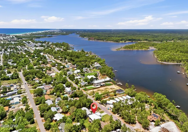 Photo 3 of Single family home for sale at 21915 Lakeview Dr, Panama City Beach, FL 32413 | MLS# 793743 | Listing updated on 2026-09-08