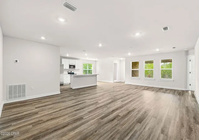 Photo 4 of Sale Pending at 1954 Shenandoah Blvd, Chipley, FL 32428 | MLS# 793752 | Listing updated on 2026-08-07