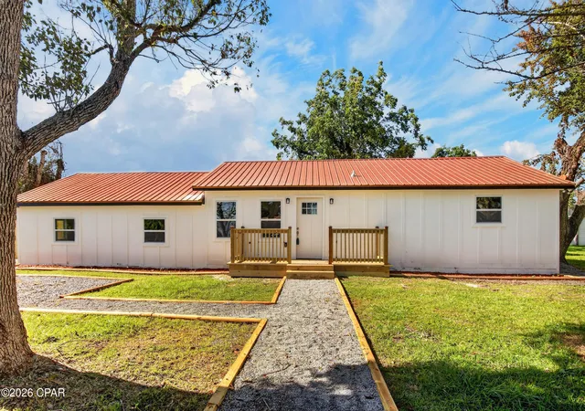 Photo 1 of Sale Pending at 5012 Lake Dr, Panama City, FL 32404 | MLS# 793759 | Listing updated on 2026-09-11