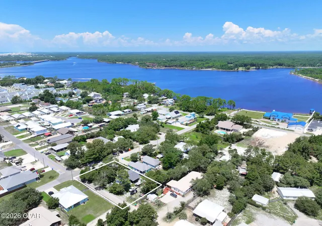 Photo 4 of Manufactured home for sale at 704 Gulf View Dr, Panama City Beach, FL 32413 | MLS# 793791 | Listing updated on 2026-09-28