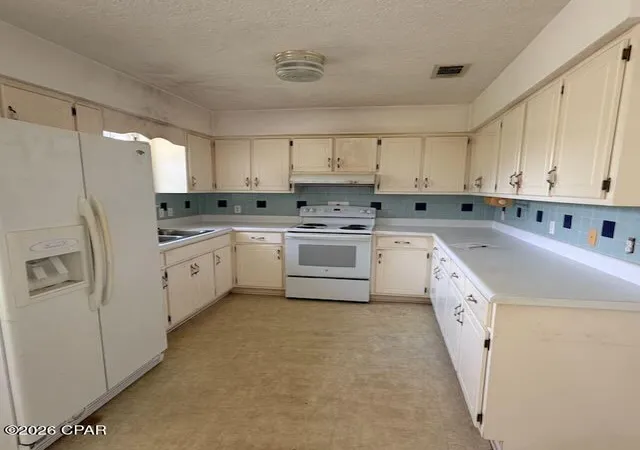 Photo 2 of Single family home for sale at 9906 Indian Blf Rd, Youngstown, FL 32466 | MLS# 793823 | Listing updated on 2026-09-12