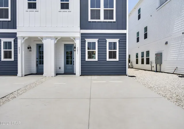 Photo 4 of Sale Pending at 5231 Thomas Dr, Panama City, FL 32408 | MLS# 793872 | Listing updated on 2026-09-15