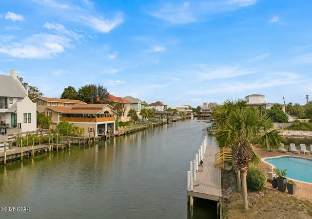 Photo 1 of Single family home for sale at 521 Gulf Shore Dr, Destin, FL 32541 | MLS# 793884 | Listing updated on 2026-08-31