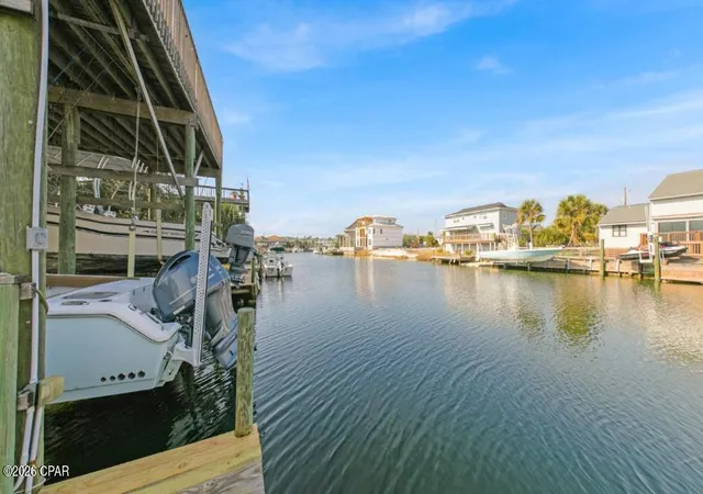 Photo 3 of Single family home for sale at 521 Gulf Shore Dr, Destin, FL 32541 | MLS# 793884 | Listing updated on 2026-08-31