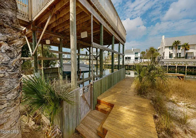 Photo 4 of Single family home for sale at 521 Gulf Shore Dr, Destin, FL 32541 | MLS# 793884 | Listing updated on 2026-08-31