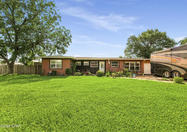 Photo 1 of Single family home for sale at 2350 Cincinnati Ave, Panama City, FL 32405 | MLS# 793898 | Listing updated on 2026-08-25
