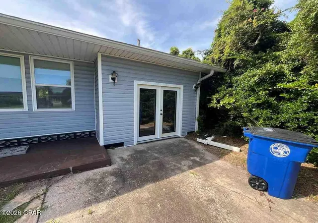 Photo 3 of Townhouse for sale at 901 E 2nd Place, Panama City, FL 32401 | MLS# 793910 | Listing updated on 2026-09-11