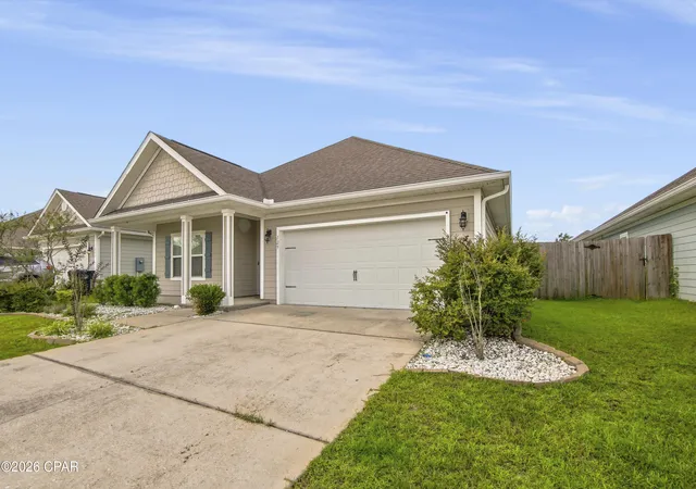 Photo 2 of Sale Pending at 129 N Shoreview Dr, Panama City, FL 32404 | MLS# 793915 | Listing updated on 2026-09-17