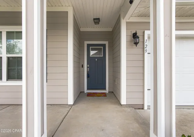 Photo 3 of Sale Pending at 129 N Shoreview Dr, Panama City, FL 32404 | MLS# 793915 | Listing updated on 2026-09-17