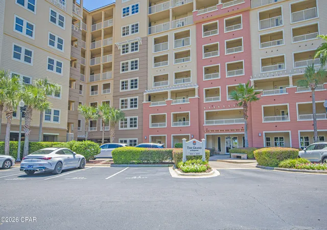 Listing Photo 4 - Condo for sale in building located at 4050 Marriott Dr, Panama City, FL 32408 - Unit #3404