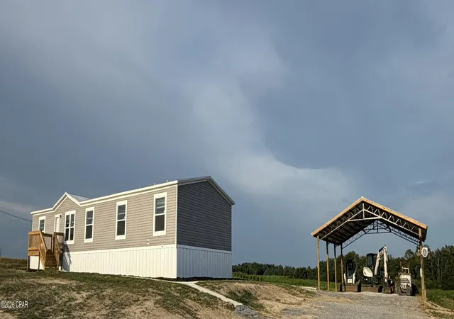 Photo 2 of Manufactured home for sale at 1283 Gavin Rd, Bonifay, FL 32425 | MLS# 794033 | Listing updated on 2026-10-06