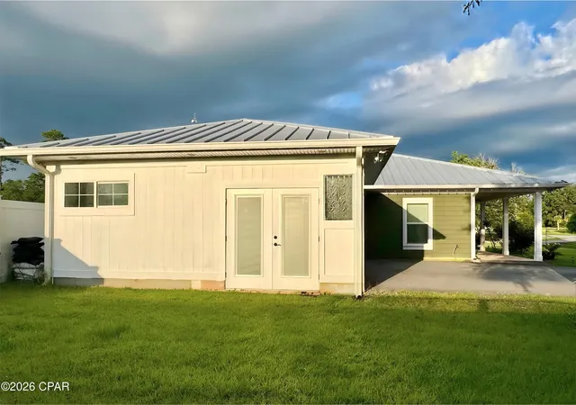 Photo 4 of Single family home for sale at 575 W River Rd, Wewahitchka, FL 32465 | MLS# 794055 | Listing updated on 2026-08-24