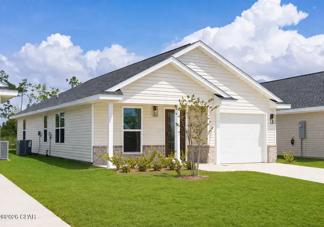 Photo 1 of Single family home for sale at 709 Fox Den Ln, Panama City, FL 32404 | MLS# 794060 | Listing updated on 2026-09-24