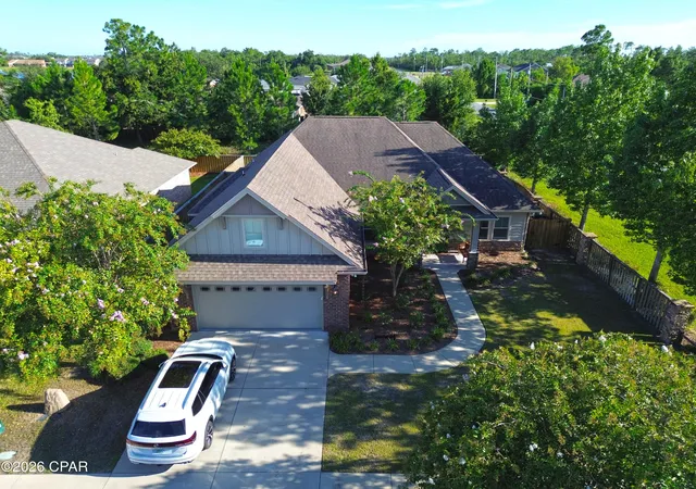 Photo 2 of Single family home for sale at 3001 Osprey Cir, Lynn Haven, FL 32444 | MLS# 794221 | Listing updated on 2026-10-07