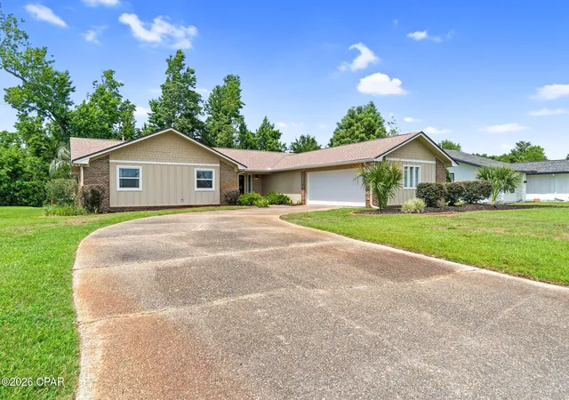 Photo 2 of Sale Pending at 136 Derby Woods Dr, Lynn Haven, FL 32444 | MLS# 794245 | Listing updated on 2026-10-05
