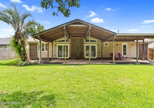 Photo 3 of Sale Pending at 136 Derby Woods Dr, Lynn Haven, FL 32444 | MLS# 794245 | Listing updated on 2026-10-05