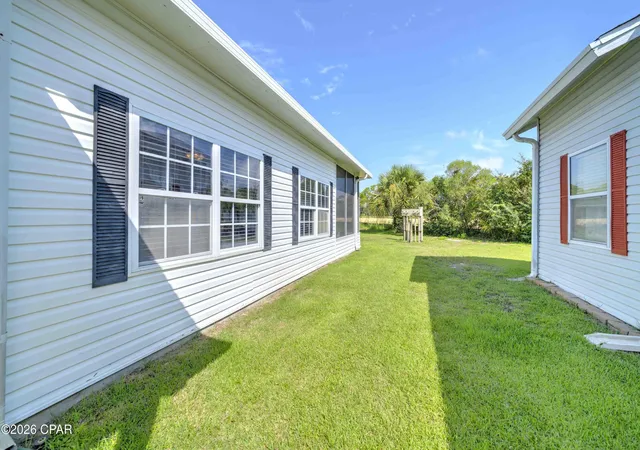 Photo 3 of Manufactured home for sale at 1219 Navy Blvd #109, Panama City, FL 32408 | MLS# 794309 | Listing updated on 2026-08-19