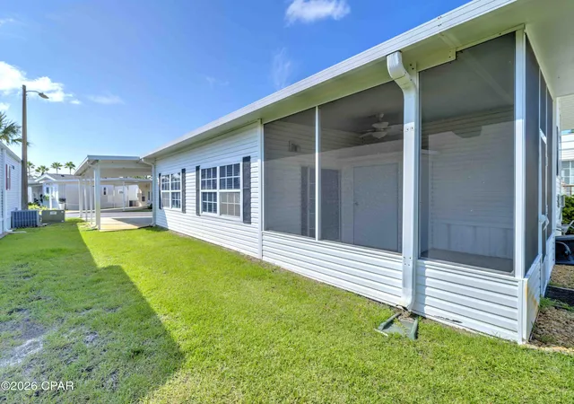 Photo 4 of Manufactured home for sale at 1219 Navy Blvd #109, Panama City, FL 32408 | MLS# 794309 | Listing updated on 2026-08-19