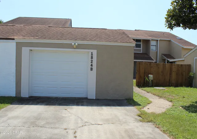 Photo 2 of Townhouse for sale at 1824 Mallard Dr #B, Panama City, FL 32404 | MLS# 794311 | Listing updated on 2026-09-14