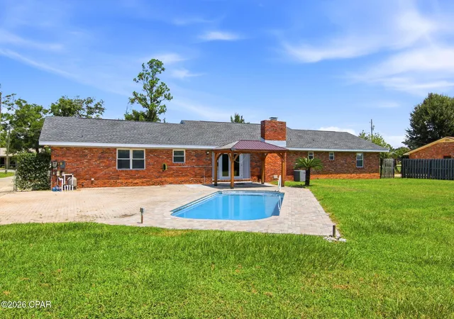 Photo 2 of Single family home for sale at 637 Baywood Dr, Lynn Haven, FL 32444 | MLS# 794326 | Listing updated on 2026-09-22