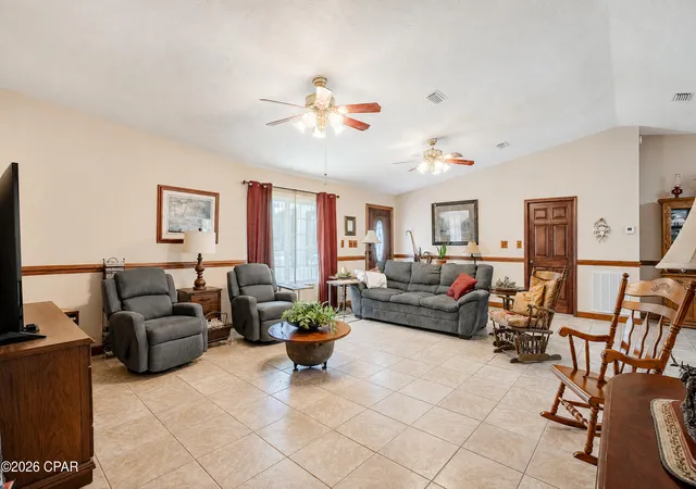 Photo 2 of Single family home for sale at 9107 Sunshine Dr, Youngstown, FL 32466 | MLS# 794339 | Listing updated on 2026-10-05