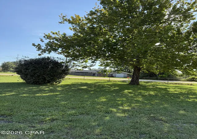 Photo 3 of Single family home for sale at 7306 Foxhill Rd, Panama City, FL 32404 | MLS# 794349 | Listing updated on 2026-09-16