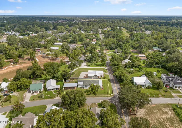 Photo 3 of Single family home for sale at 2937 Caledonia St, Marianna, FL 32446 | MLS# 794382 | Listing updated on 2026-09-05