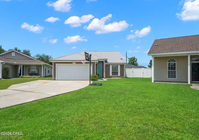 Photo 2 of Sale Pending at 3005 Nowell Ct, Panama City, FL 32405 | MLS# 794393 | Listing updated on 2026-08-31