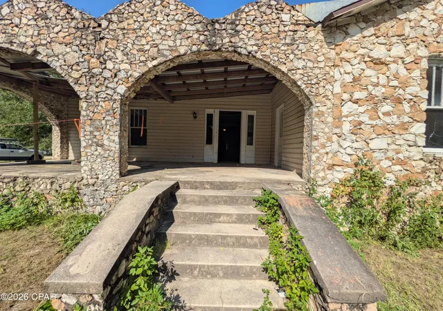 Photo 3 of Single family home for sale at 4803 Basswood Rd, Bascom, FL 32423 | MLS# 794417 | Listing updated on 2026-09-30