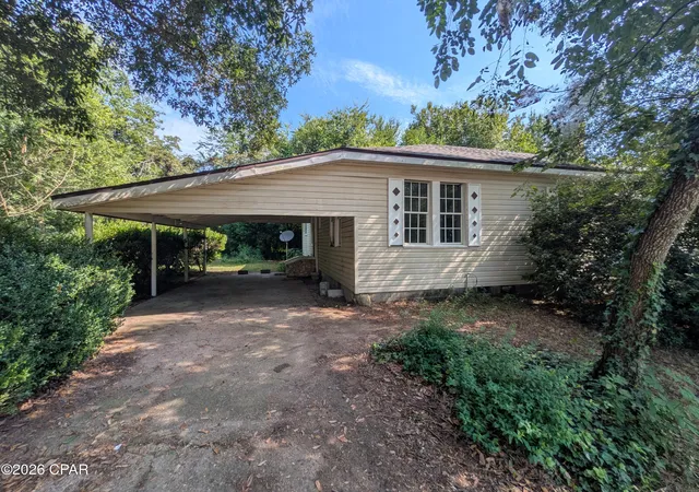 Photo 3 of Single family home for sale at 4803 Basswood Rd, Bascom, FL 32423 | MLS# 794417 | Listing updated on 2026-09-30