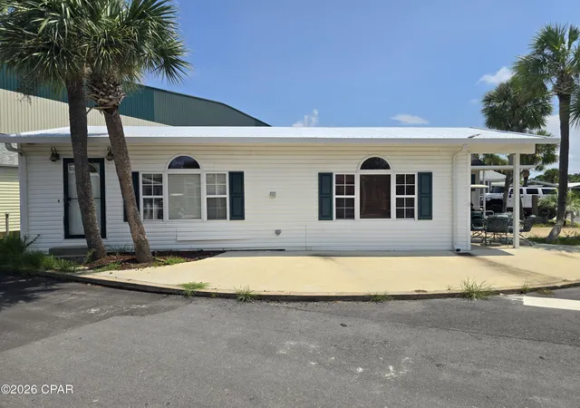 Photo 3 of Single family home for sale at 733 Shark Dr, Panama City Beach, FL 32408 | MLS# 794437 | Listing updated on 2026-08-22
