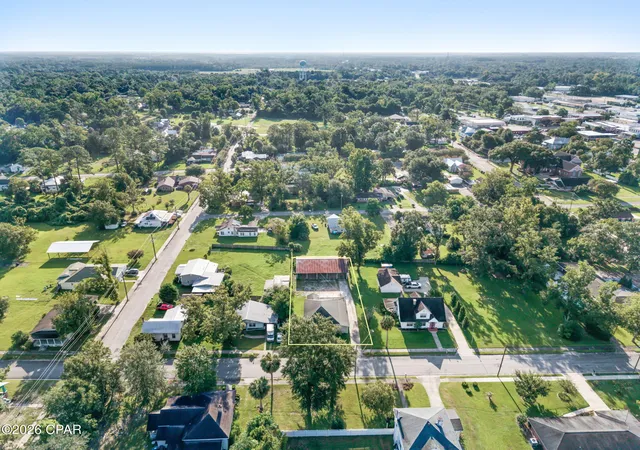 Photo 3 of Sale Pending at 633 3rd St, Chipley, FL 32428 | MLS# 794447 | Listing updated on 2026-09-03