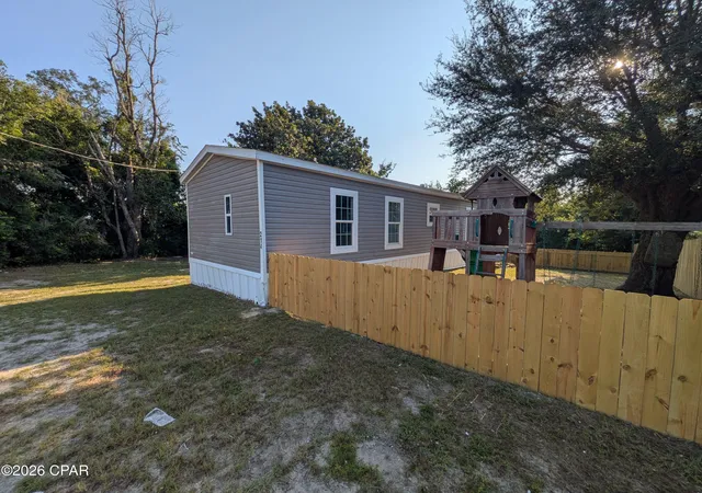 Photo 2 of Manufactured home for sale at 214 Everitt Ave, Panama City, FL 32401 | MLS# 794450 | Listing updated on 2026-09-14