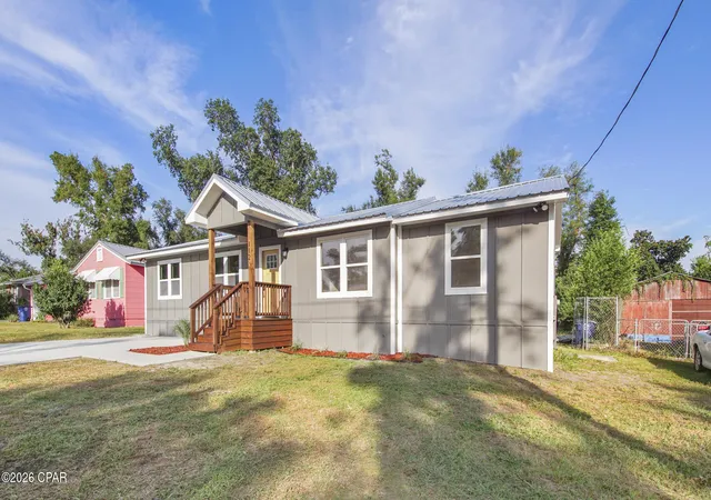 Photo 2 of Single family home for sale at 112 N Gayle Ave, Panama City, FL 32401 | MLS# 794455 | Listing updated on 2026-09-18