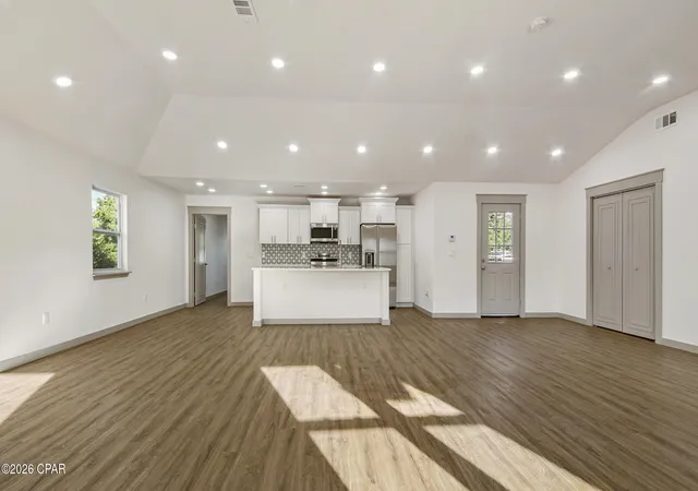 Photo 4 of Single family home for sale at 112 N Gayle Ave, Panama City, FL 32401 | MLS# 794455 | Listing updated on 2026-09-18