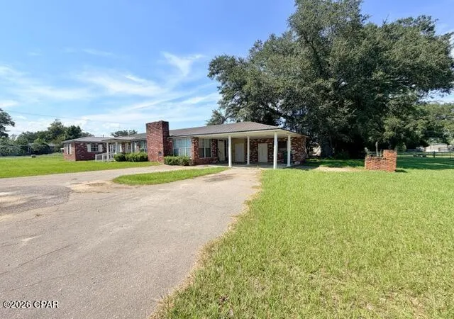 Photo 3 of Single family home for sale at 6920 Florida St, Grand Ridge, FL 32442 | MLS# 794468 | Listing updated on 2026-08-24