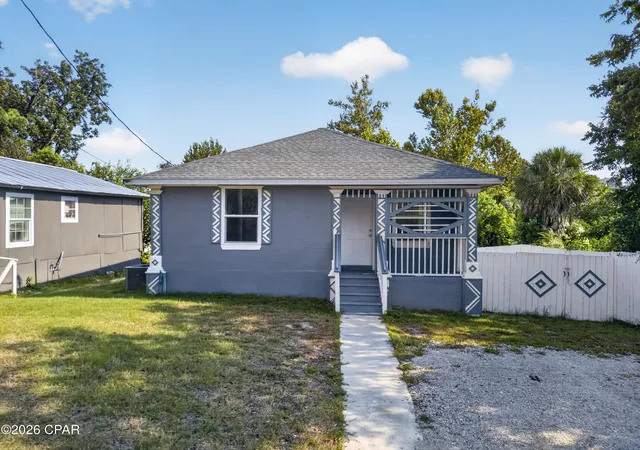 Photo 2 of Single family home for sale at 804 E 8th St, Panama City, FL 32401 | MLS# 794529 | Listing updated on 2026-09-10