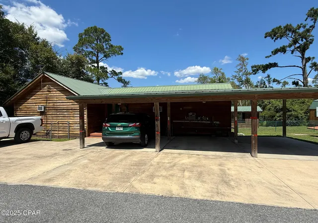 Photo 1 of Single family home for sale at 2678 Linda Ln, Alford, FL 32420 | MLS# 794539 | Listing updated on 2026-08-25
