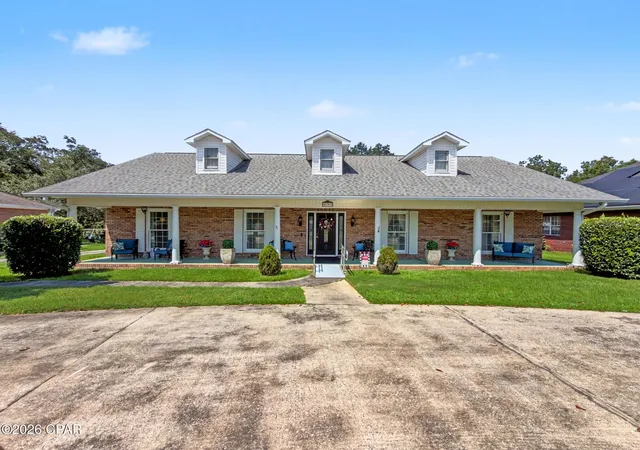 Photo 1 of Single family home for sale at 5381 College Dr, Graceville, FL 32440 | MLS# 794613 | Listing updated on 2026-09-29