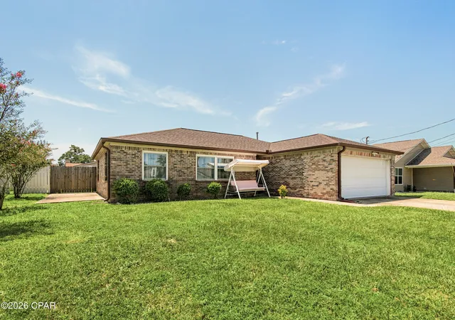 Photo 2 of Sale Pending at 7556 Kelsey Dr, Panama City, FL 32404 | MLS# 794628 | Listing updated on 2026-09-06
