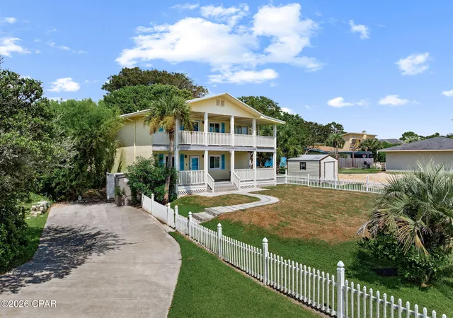 Photo 3 of Single family home for sale at 201 Circle Dr, Panama City Beach, FL 32413 | MLS# 794632 | Listing updated on 2026-08-27