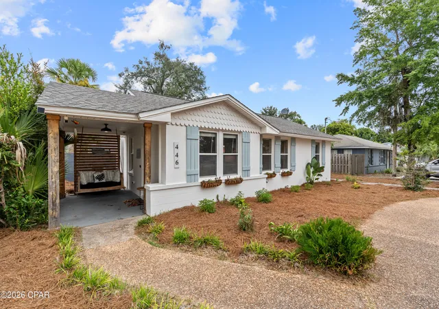 Photo 3 of Sale Pending at 446 S Macarthur Ave, Panama City, FL 32401 | MLS# 794654 | Listing updated on 2026-09-14